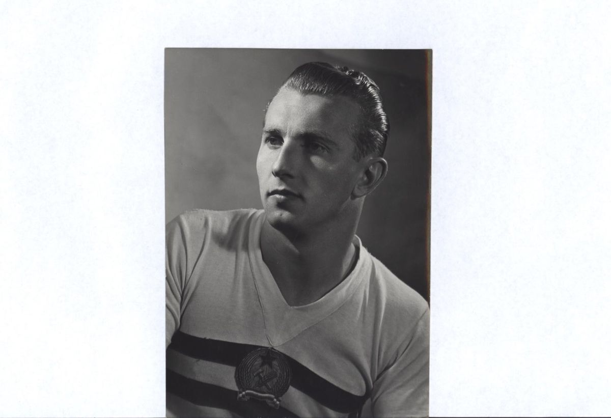 Harminc éve távozott Lantos Mihály