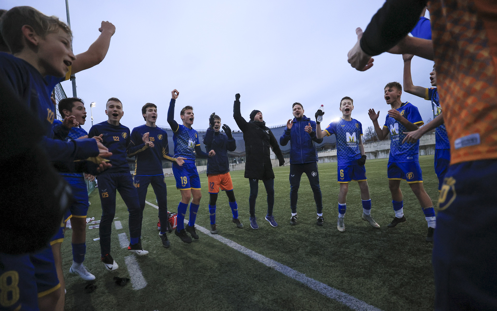 Győztes rangadóval zárta az évet az U15