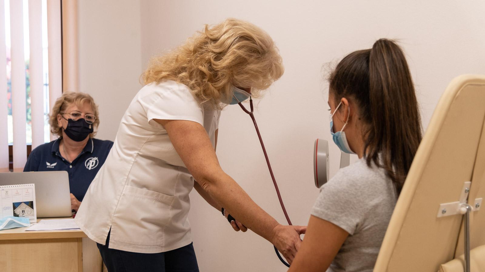 Napról napra egyre több akadémistánk kap oltást