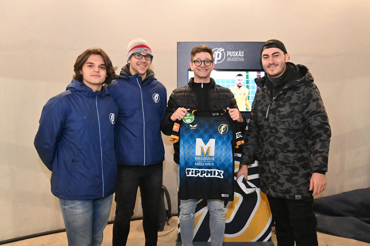 Szuperkupa-győzelemmel nyitott E-sport csapatunk