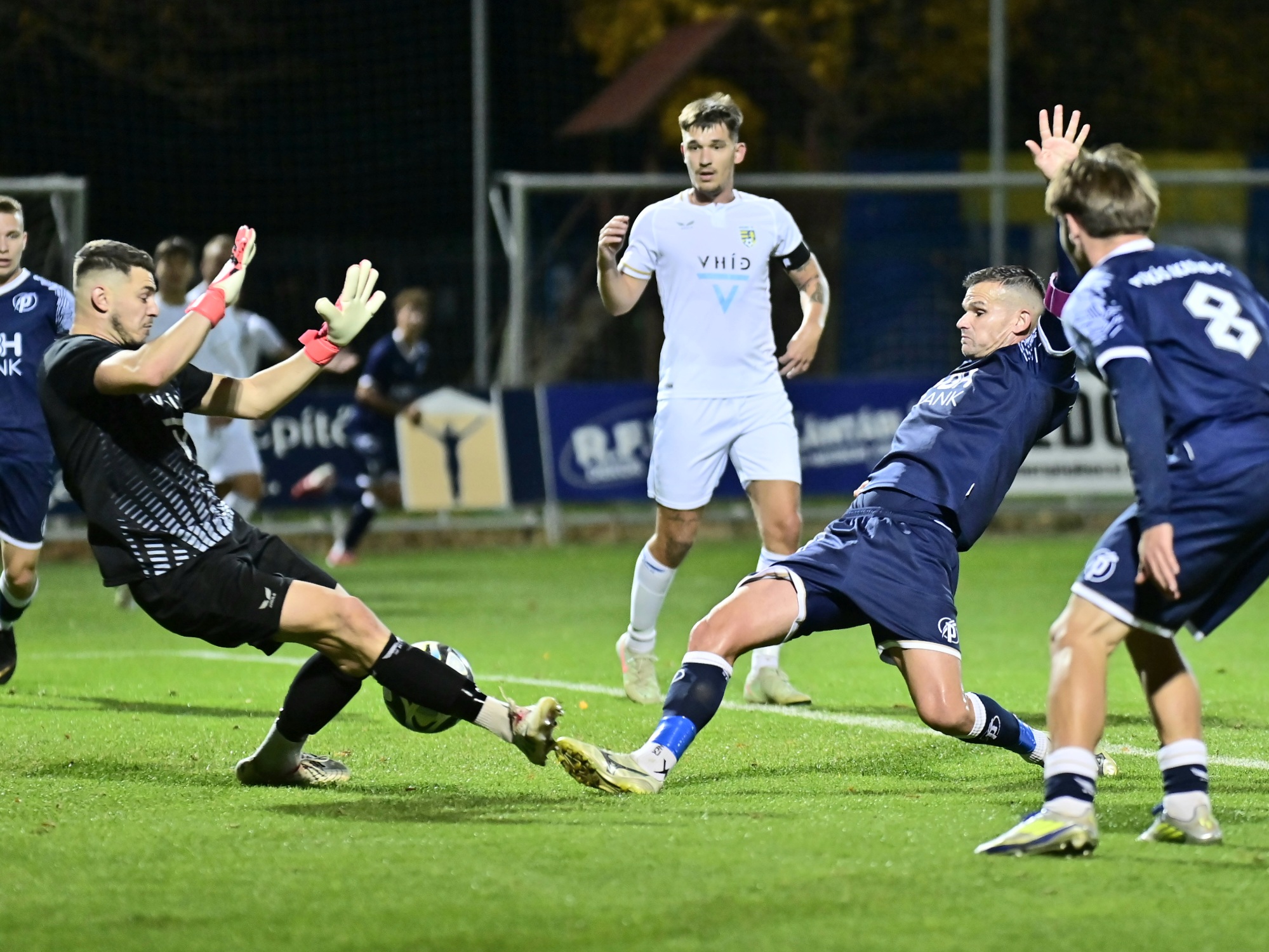 NB III: újra kell „olajozni a kerekeket”